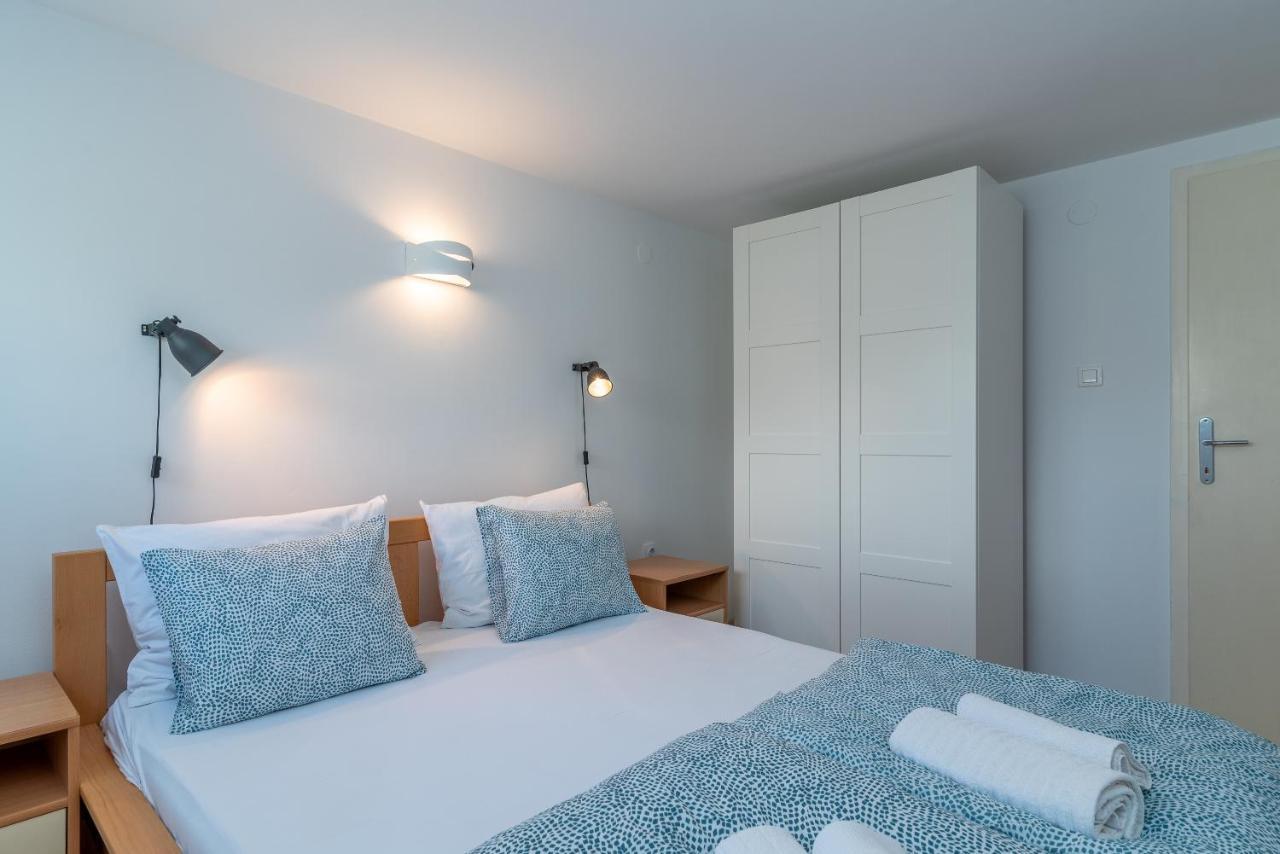 Apartment Hrabar Longo Трогир Екстериор снимка
